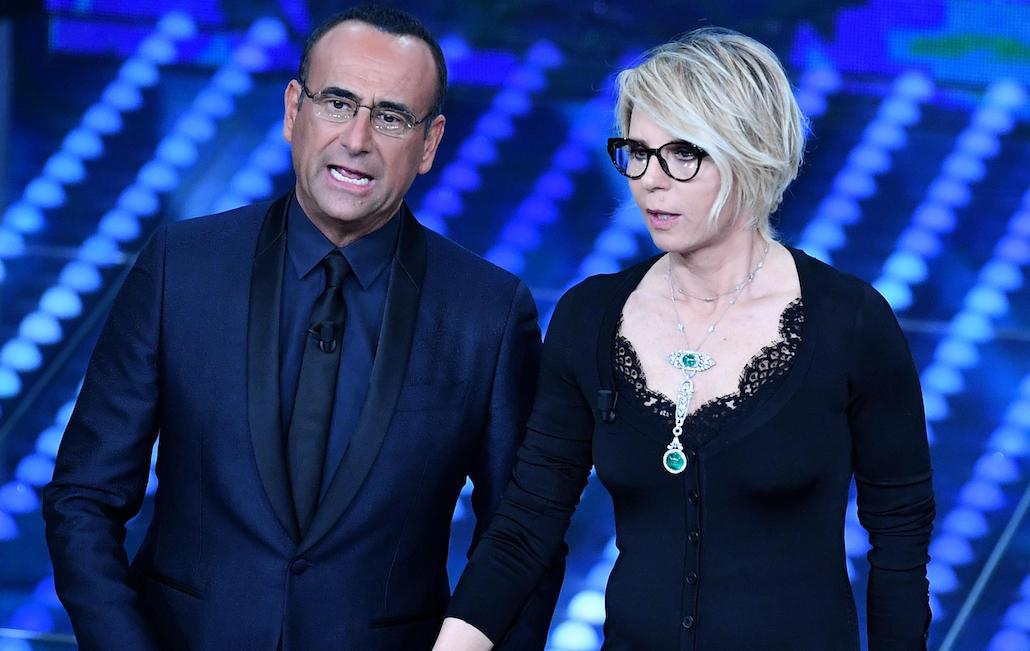 Sanremo 2017: Totti show al Festival, Robbie Williams bacia la De Filippi