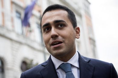 Di Maio all’Odg: “Ecco la lista dei giornalisti che ci infangano”