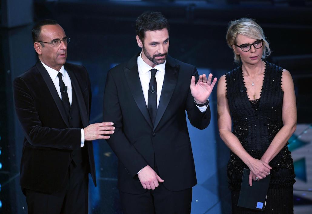 Sanremo 2017: Maria De Filippi superstar, Crozza attacca Salvini