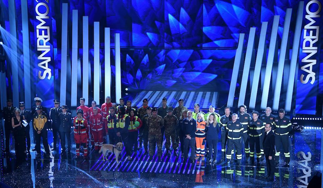 Sanremo 2017: Maria De Filippi superstar, Crozza attacca Salvini