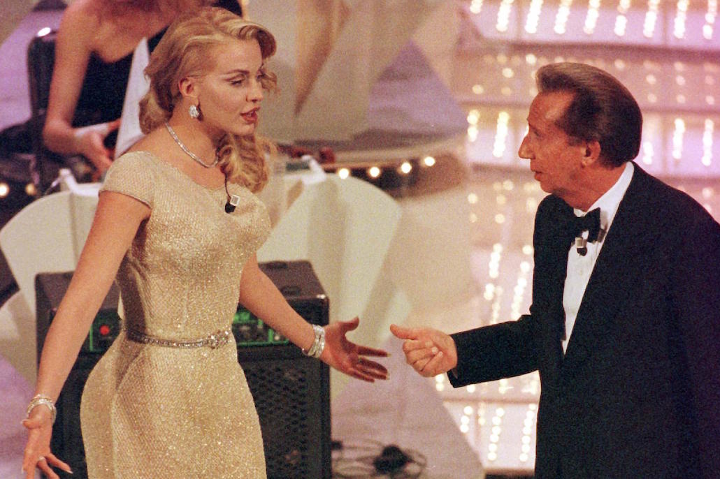 Festival di Sanremo: da Baudo a Conti, i conduttori e i cachet da record Festival di Sanremo: da Baudo a Conti, i conduttori e i cachet da record