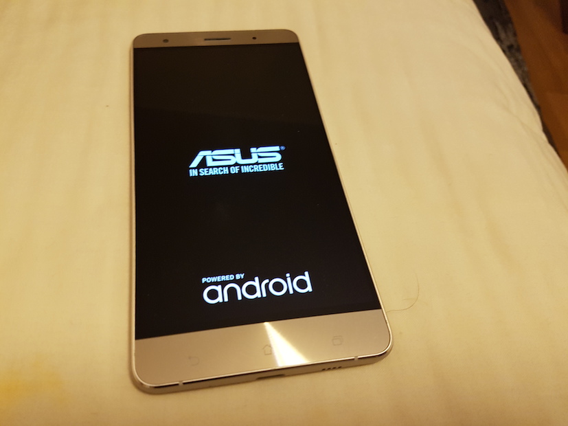Asus Zenfone 3 Deluxe: 5.7 pollici di pura ZenUI (nel bene e nel male)