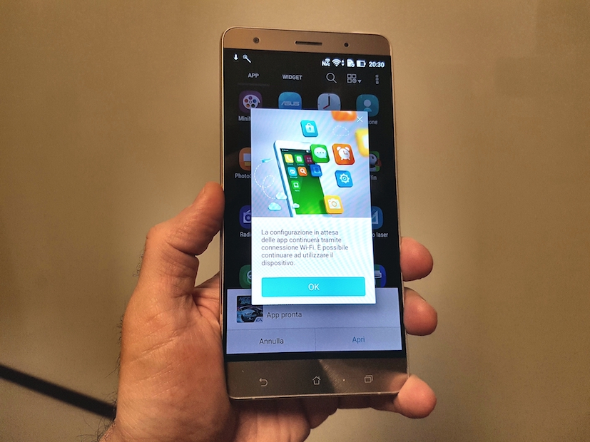 Asus Zenfone 3 Deluxe: 5.7 pollici di pura ZenUI (nel bene e nel male)