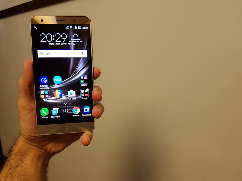 Asus Zenfone 3 Deluxe: 5.7 pollici di pura ZenUI (nel bene e nel male)