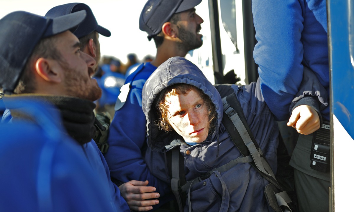 Cisgiordania, completato lo sgombero di Amona – Foto