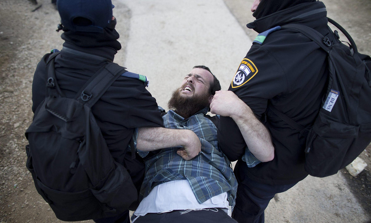 Cisgiordania, completato lo sgombero di Amona – Foto