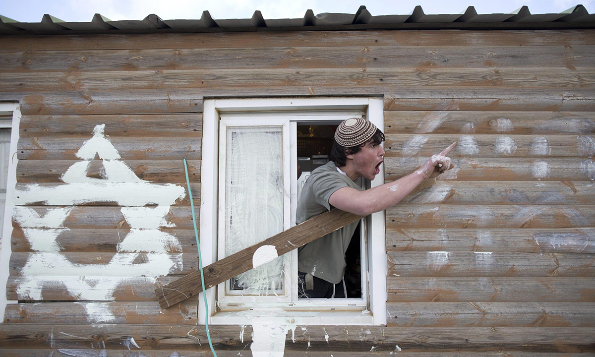 Cisgiordania, completato lo sgombero di Amona – Foto