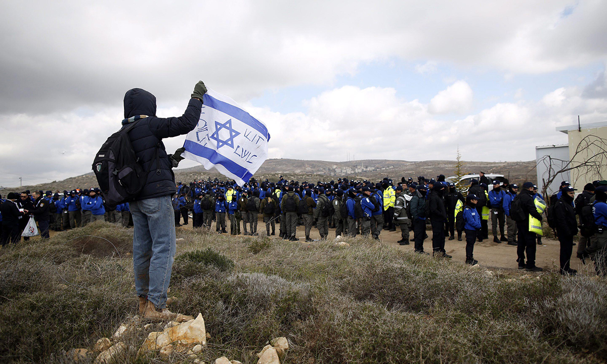 Cisgiordania, completato lo sgombero di Amona – Foto