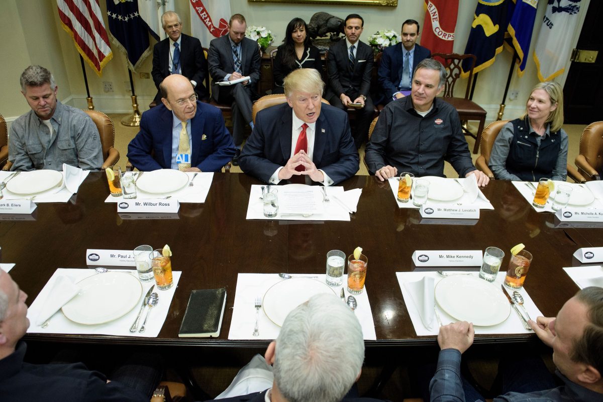 I vertici Harley Davidson a pranzo alla Casa Bianca I vertici Harley Davidson a pranzo alla Casa Bianca