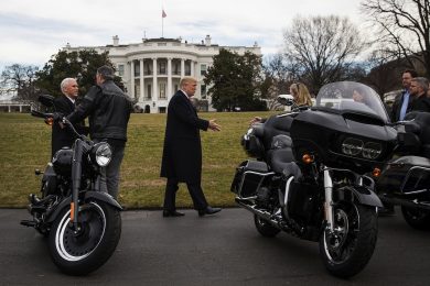 I vertici Harley Davidson a pranzo alla Casa Bianca