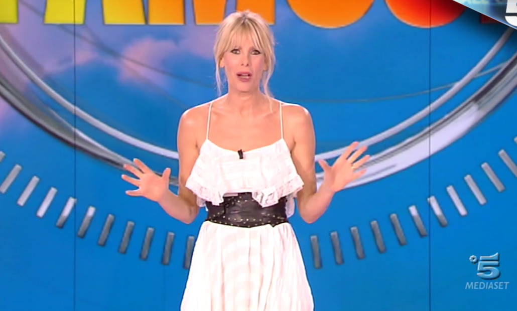 Isola dei Famosi 12: Ceccherini minaccia di lasciare, al televoto De Grenet-Mello Isola dei Famosi 12: Ceccherini minaccia di lasciare, al televoto De Grenet-Mello