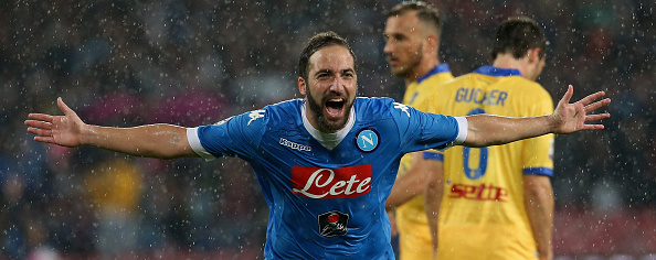 Napoli-Juve, il giorno di Higuain. Formazioni, temi tattici e tv Napoli-Juve, il giorno di Higuain. Formazioni, temi tattici e tv