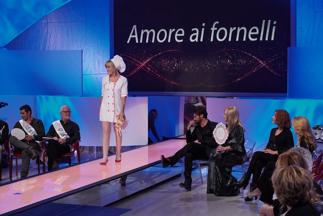 Uomini e Donne: Gemma bacia Marco, Anna e Nino in crisi