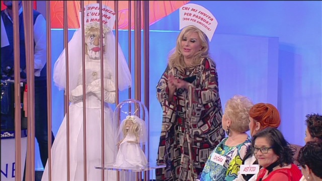 Uomini e Donne: Gemma bacia Marco, Anna e Nino in crisi