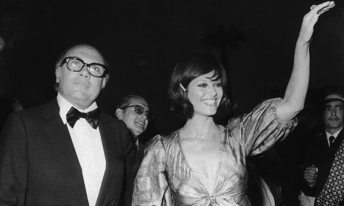 Claudia Cardinale ritoccata dal Festival di Cannes. Ecco la sua bellezza autentica – Foto Claudia Cardinale ritoccata dal Festival di Cannes. Ecco la sua bellezza autentica – Foto