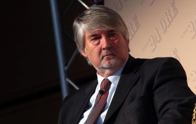Poletti, il calcetto e tutte le gaffe su giovani e lavoro