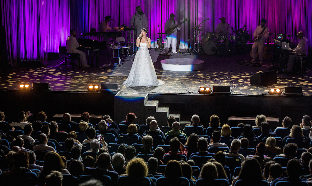 Arisa chiude a Milano il suo “Voce tour 2017”: ecco come è andata Arisa chiude a Milano il suo “Voce tour 2017”: ecco come è andata