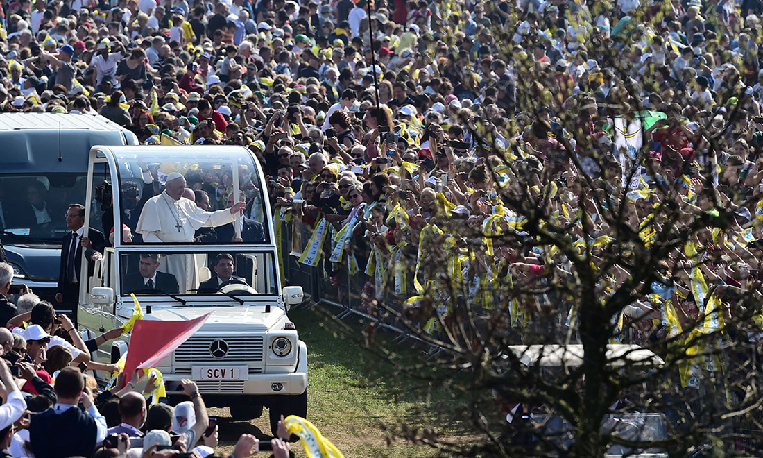 Papa Francesco a Milano: le foto più belle