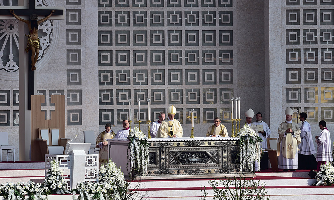 Papa Francesco a Milano: le foto più belle