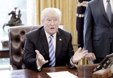 L’Obamacare resta: la grande sconfitta di Donald Trump