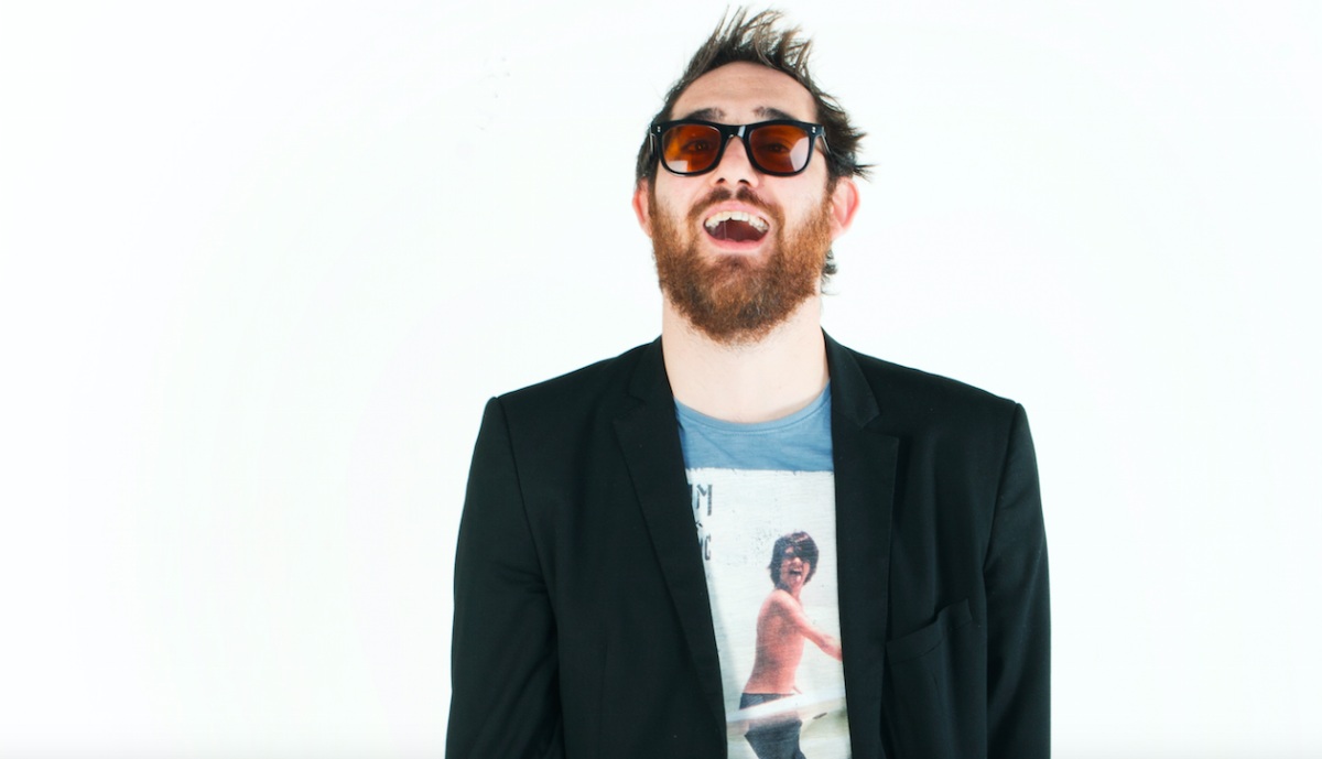 Maldestro: “Il mio unico modo di vivere il dolore? Scriverlo” Maldestro: “Il mio unico modo di vivere il dolore? Scriverlo”