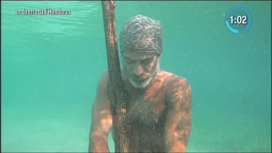 Fake News – Ep. 84: Totti tifa Lazio e Raz Degan lascia l’Isola? Fake News – Ep. 84: Totti tifa Lazio e Raz Degan lascia l’Isola?