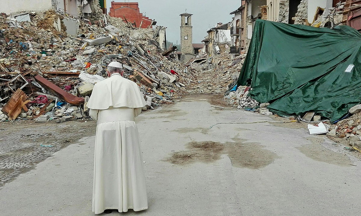 Papa Francesco, le foto e la storia