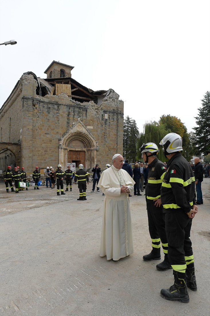 Papa Francesco, le foto e la storia