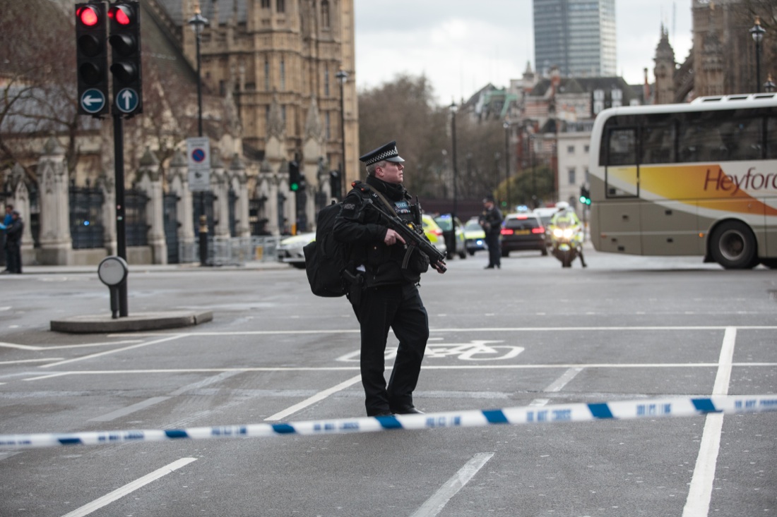 Attentato a Londra: il racconto dei testimoni – FOTO e VIDEO