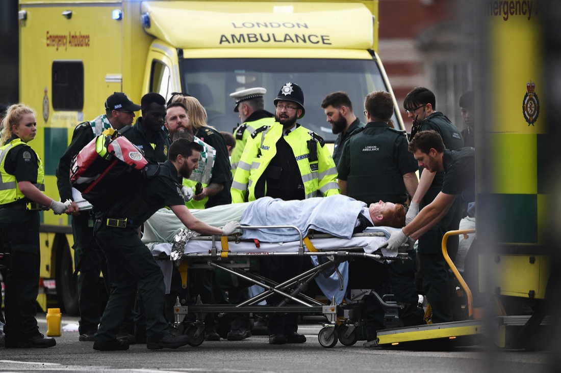 Attentato a Londra: il racconto dei testimoni – FOTO e VIDEO