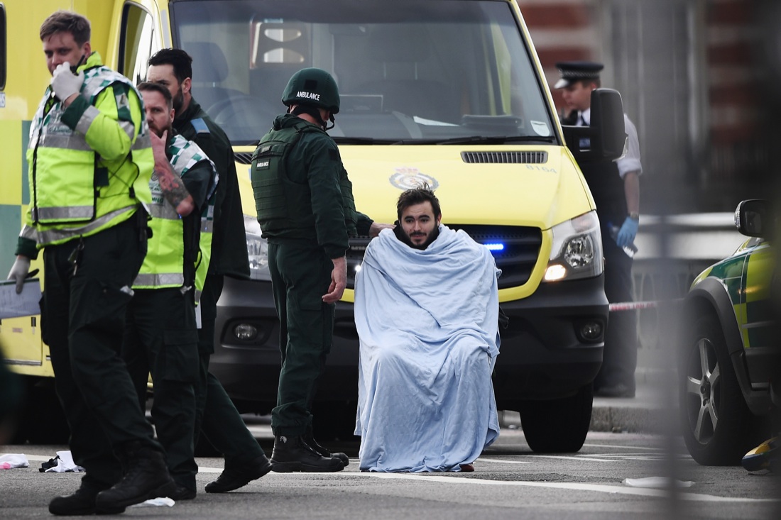Attentato a Londra: il racconto dei testimoni – FOTO e VIDEO