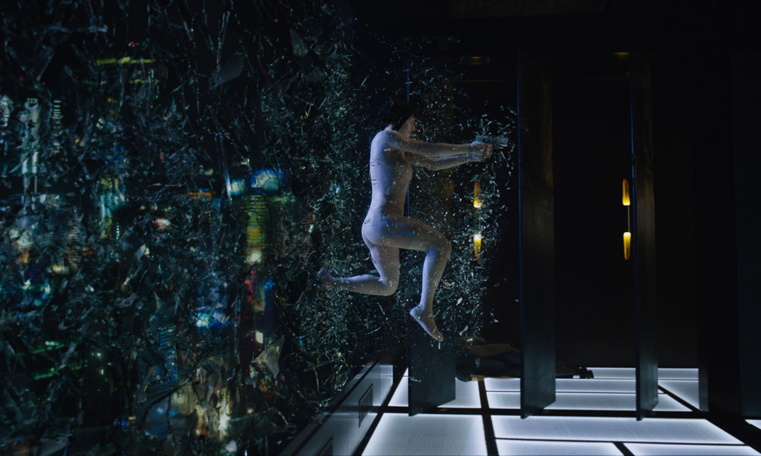 Ghost in the shell, 5 minuti del film con Scarlett Johansson – Video Ghost in the shell, 5 minuti del film con Scarlett Johansson – Video