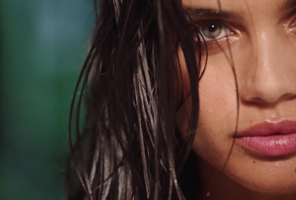 Sara Sampaio seduce sempre di più