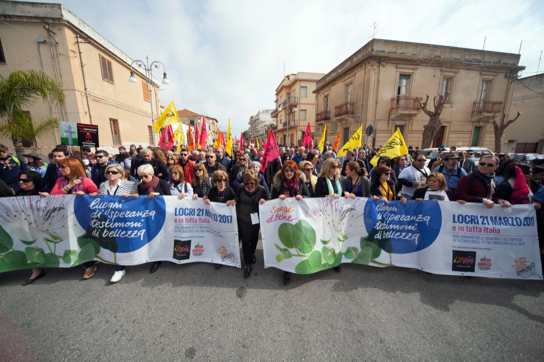 Locri: le foto del corteo contro tutte le mafie Locri: le foto del corteo contro tutte le mafie