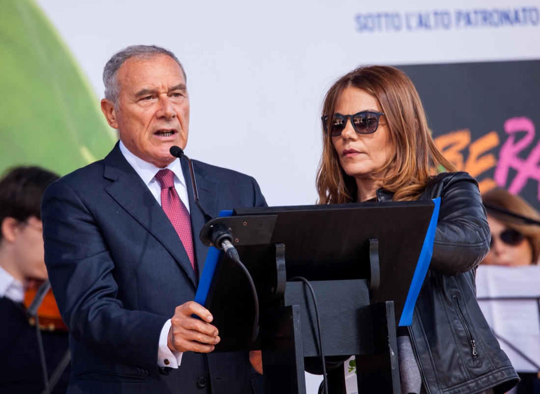 Locri: le foto del corteo contro tutte le mafie Locri: le foto del corteo contro tutte le mafie