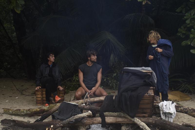 Isola dei Famosi 12, Samantha De Grenet colpita da un malore Isola dei Famosi 12, Samantha De Grenet colpita da un malore