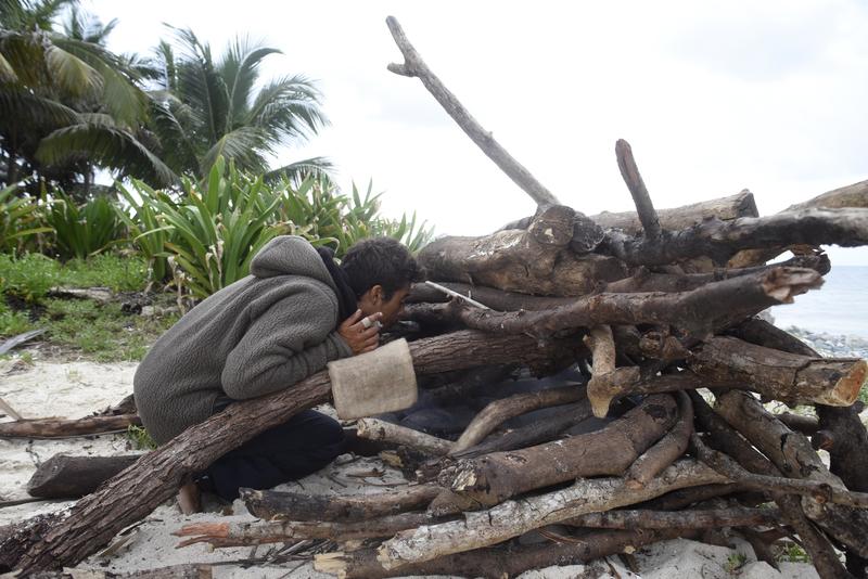 Isola dei Famosi 12, Samantha De Grenet colpita da un malore Isola dei Famosi 12, Samantha De Grenet colpita da un malore
