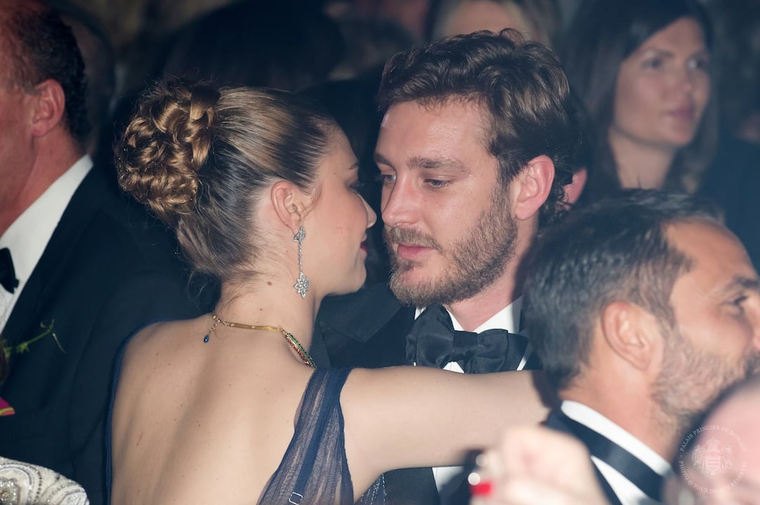 Beatrice e Charlotte Casiraghi regine al ballo delle rose