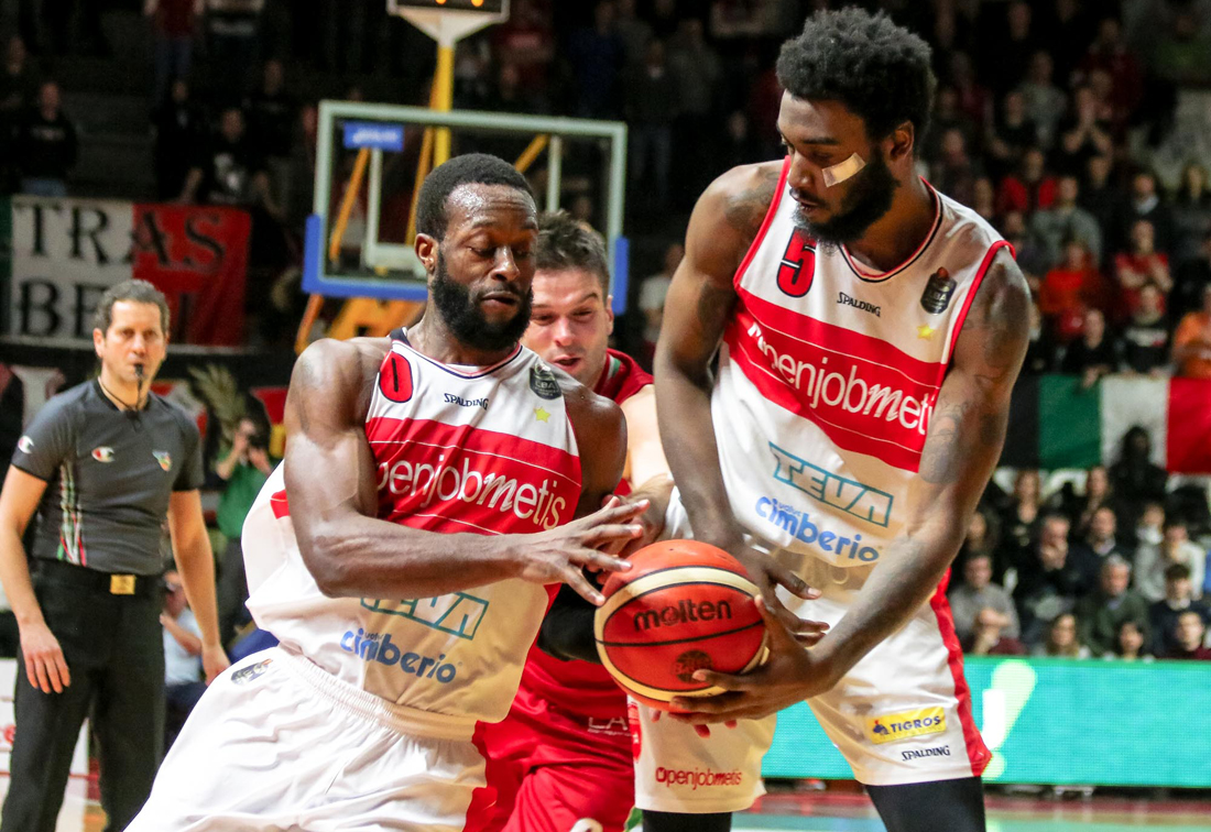 Basket: poker di vittorie per Capo d’Orlando e Varese