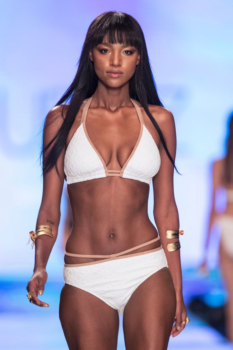 Bikini e costumi da bagno, le creazioni di Gottex