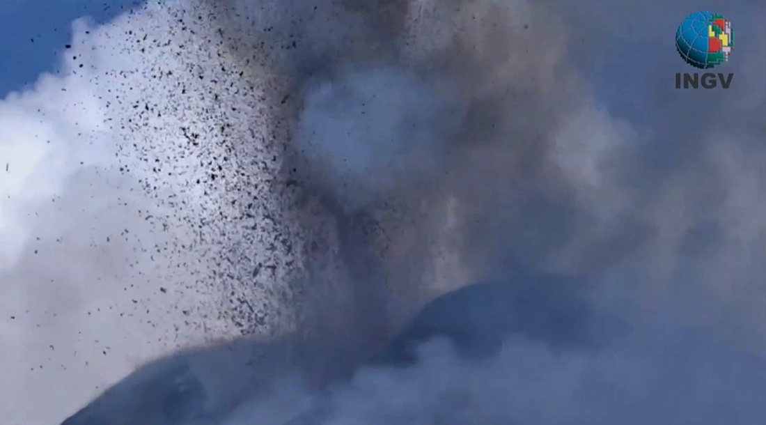 Etna, l’eruzione – FOTO e VIDEO Etna, l’eruzione – FOTO e VIDEO