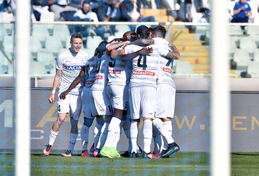 Le polemiche per Juve – Milan, il derby di Genova e la 28a giornata in foto Le polemiche per Juve – Milan, il derby di Genova e la 28a giornata in foto