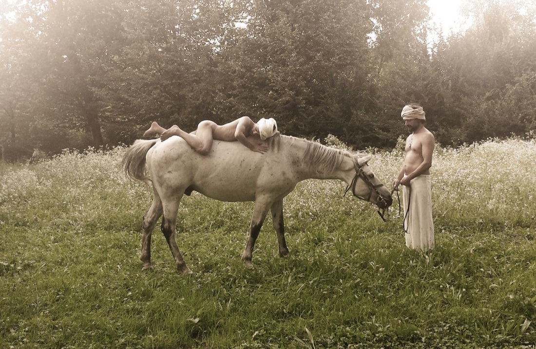ConiglioViola. A Milano, le notti di Tino di Bagdad ConiglioViola. A Milano, le notti di Tino di Bagdad