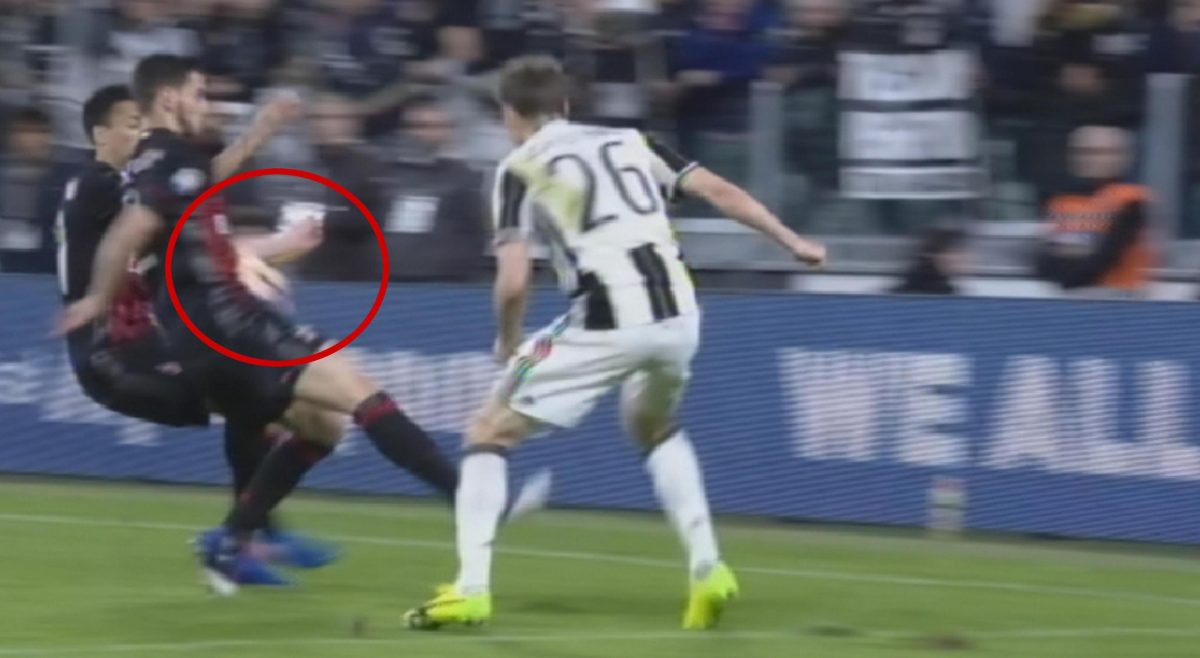 Galleria foto 'Juventus-Milan 2-1: Dybala, rigore e caos. Il Milan protesta' - foto 3