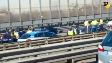 Milano: rapinatore contromano in tangenziale | video