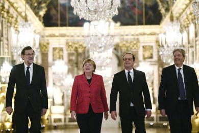 Vertice di Versailles: “Un’Europa a più velocità”