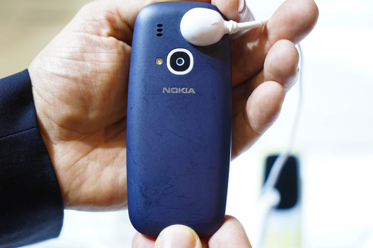 Galleria foto 'Il Nokia 3310 è rinato (e noi lo abbiamo provato)' - foto 6