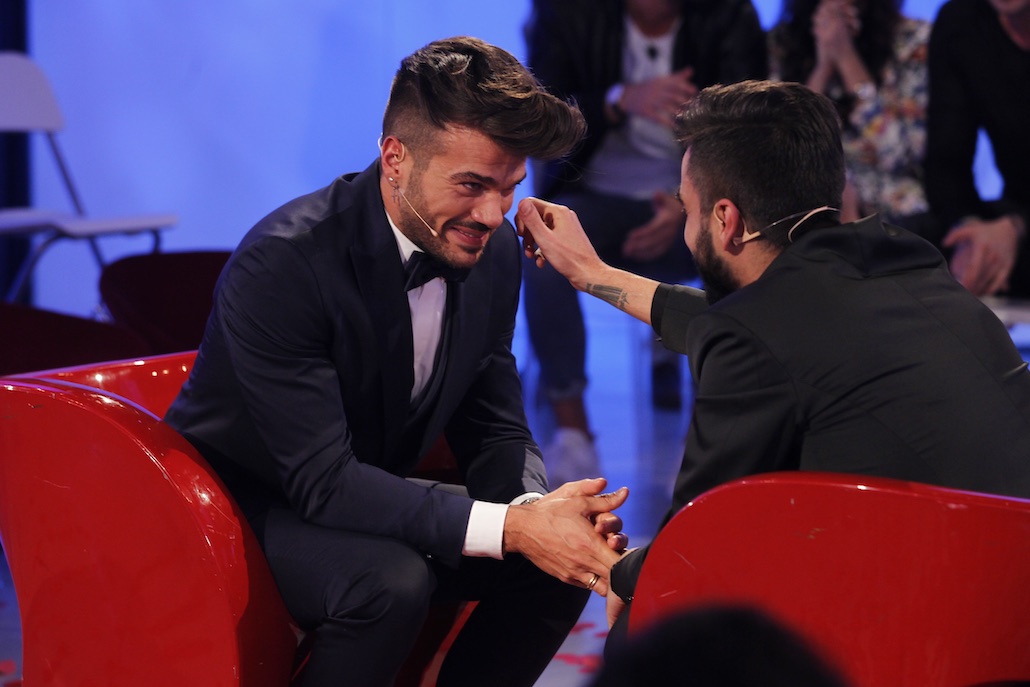Uomini e Donne: Claudio Sona e Mario Serpa si sono lasciati Uomini e Donne: Claudio Sona e Mario Serpa si sono lasciati