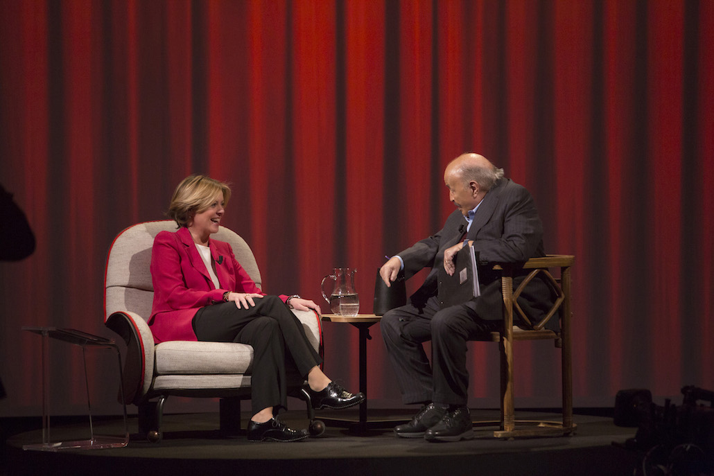 L’Intervista: Maurizio Costanzo incontra il Ministro Beatrice Lorenzin L’Intervista: Maurizio Costanzo incontra il Ministro Beatrice Lorenzin