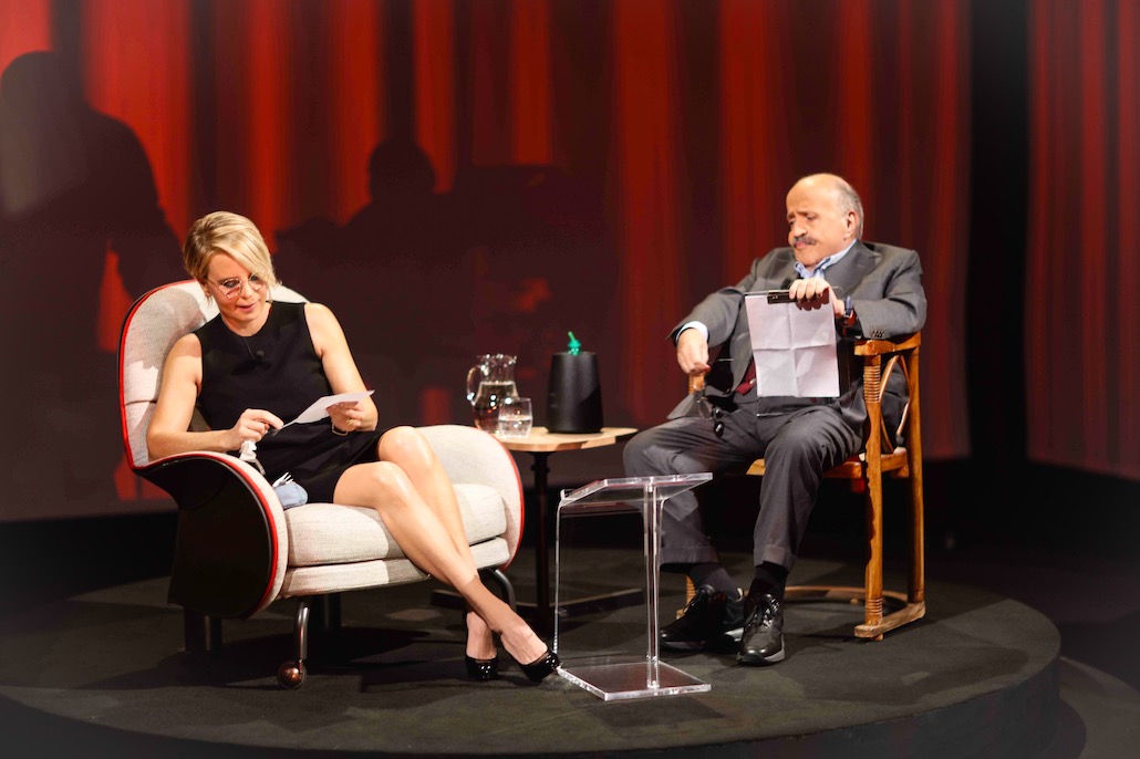 L’Intervista: Maurizio Costanzo incontra il Ministro Beatrice Lorenzin L’Intervista: Maurizio Costanzo incontra il Ministro Beatrice Lorenzin